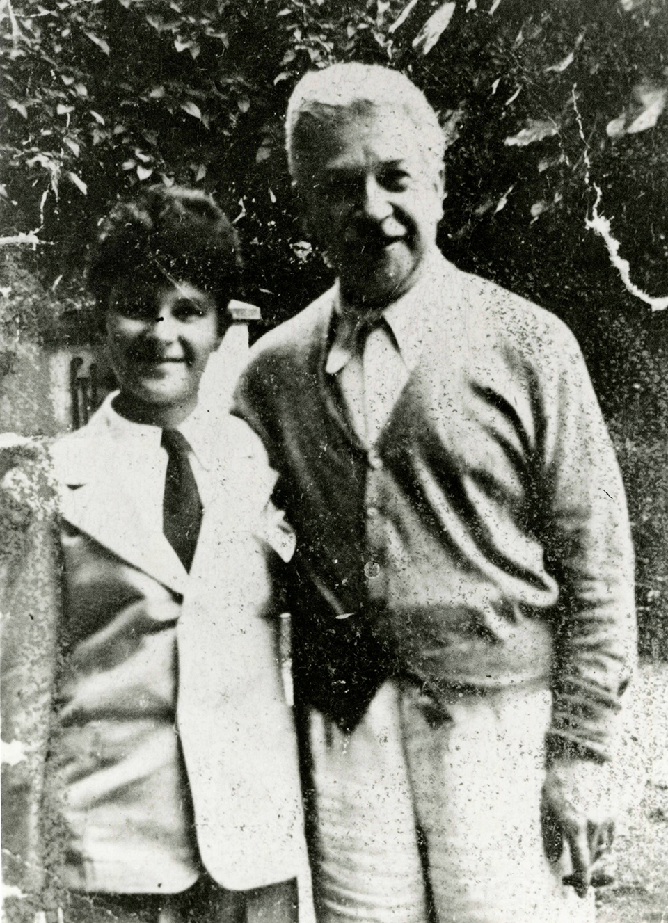 Leon Fleisher as a boy with his teacher, Artur Schnabel, at Schnabel's home on Lake Como in the late 1930s. (The Arthur Friedheim Library at the Peabody Institute of the Johns Hopkins University.)
