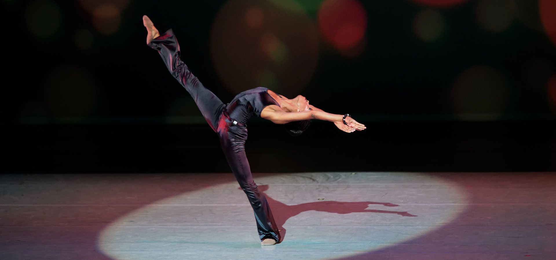 Alvin Ailey American Dance Theater performing Pas de Duke